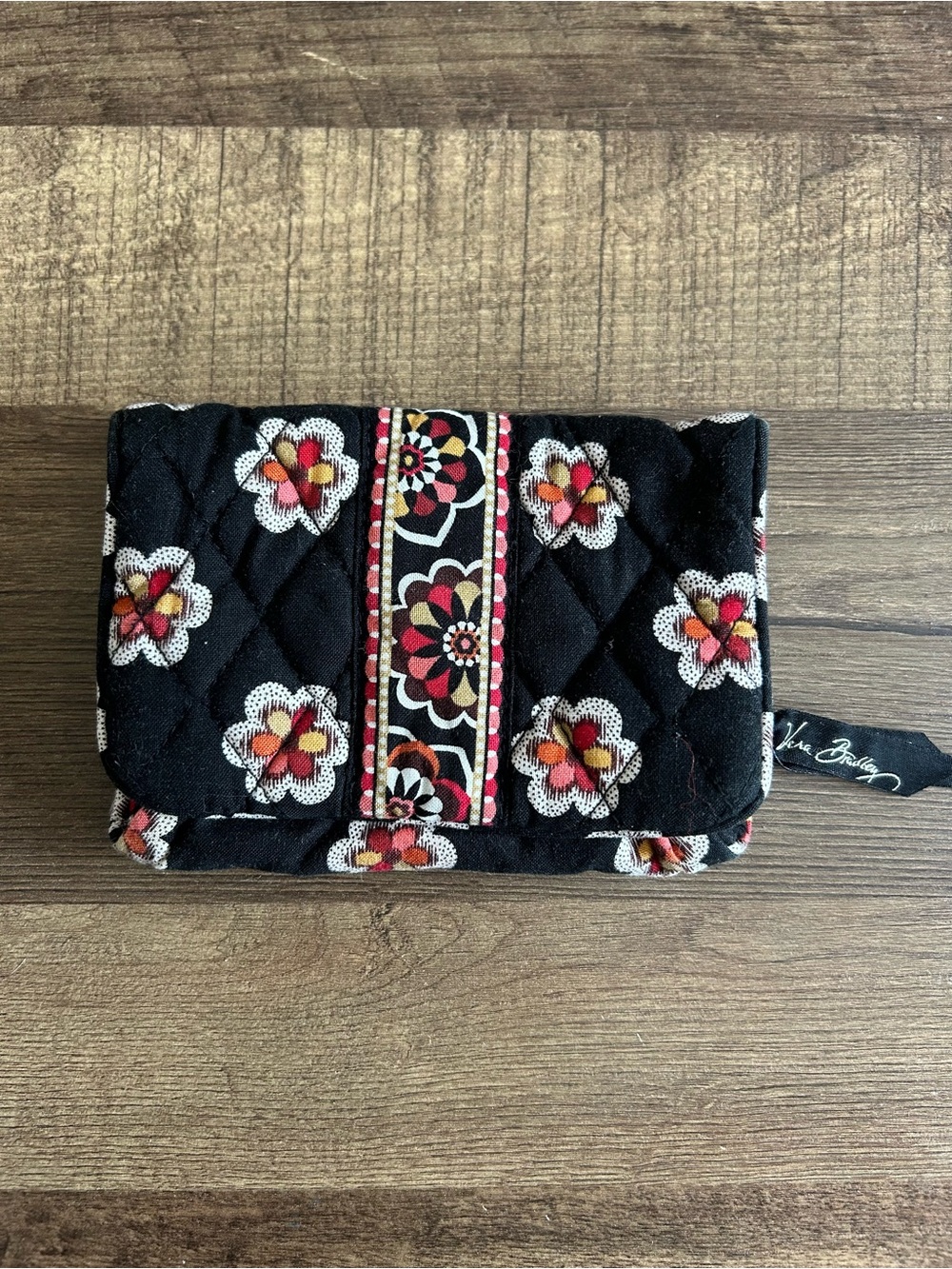 Vera Bradley Pirouette Euro Bifold Wallet Black Quilted Floral Cotton